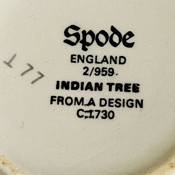 Spode Mini Tea Cups and Saucer - Picture 8 of 9